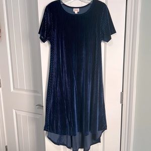 Lularoe ribbed velvet Carly dress in dark blue, size S (fits size 6…